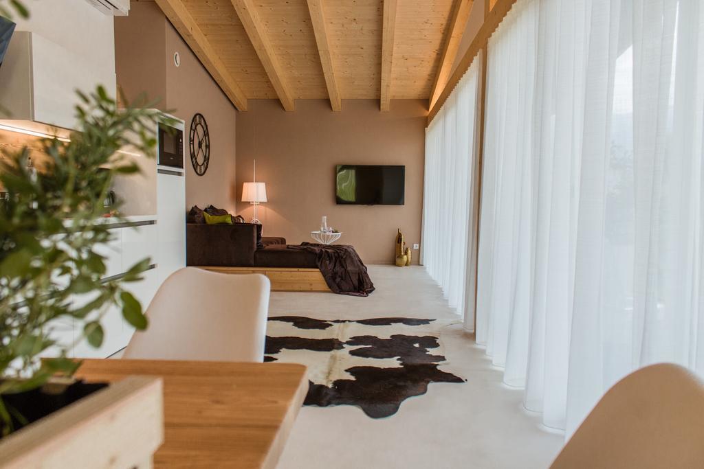 Moar Lodge Postal / Burgstall Екстер'єр фото