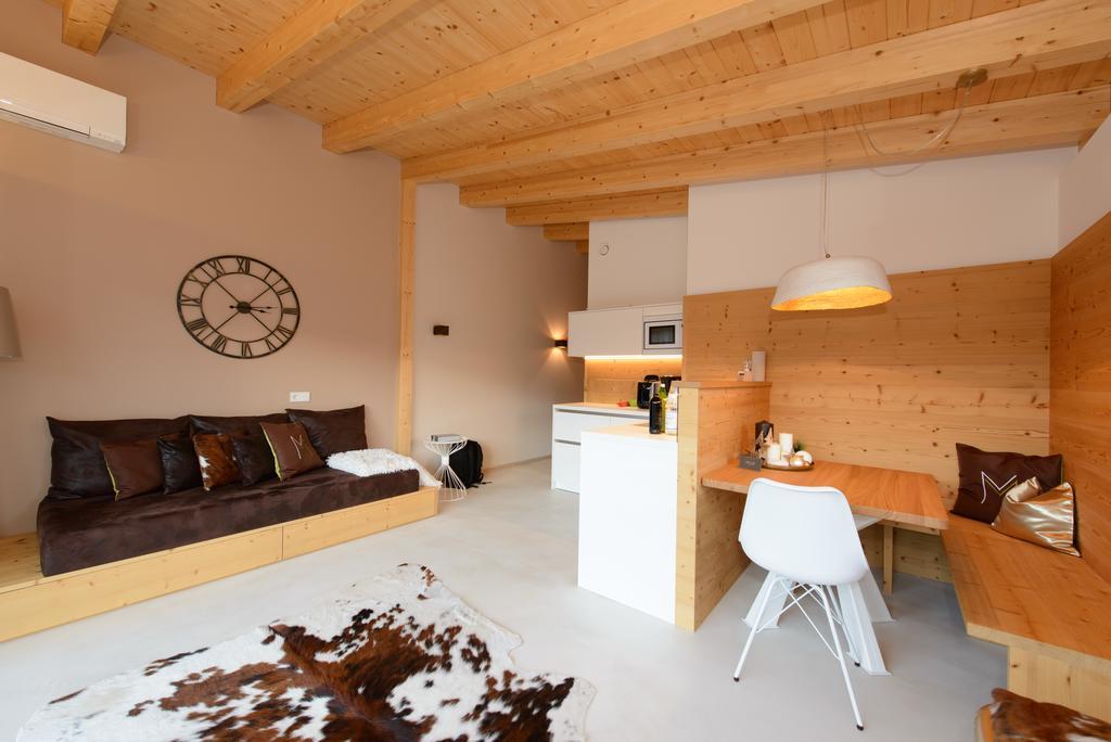 Moar Lodge Postal / Burgstall Екстер'єр фото